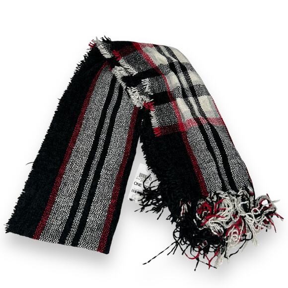 Macy's Style & Co Chenille Plaid Scarf with Fringe Holiday Tartan Rectangle NWT - Picture 4 of 16